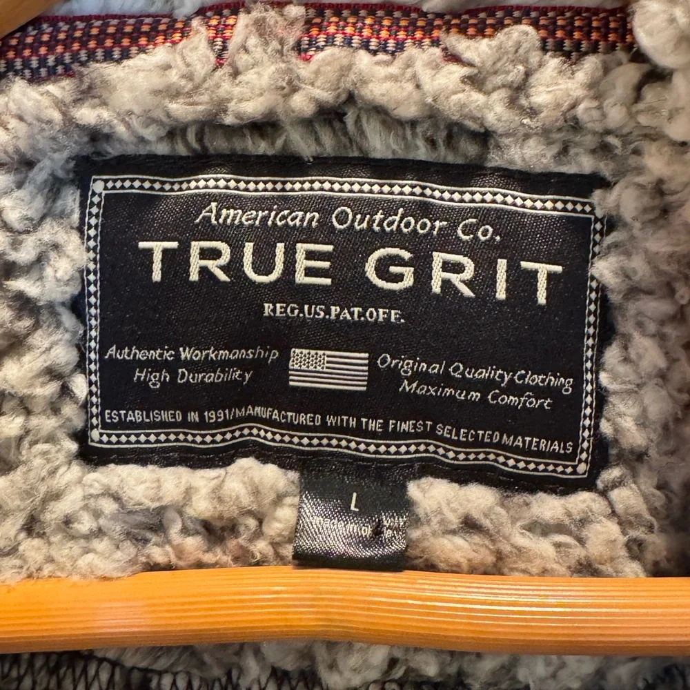 True Grit Gray Sherpa Pullover Size L - Picture 2 of 3